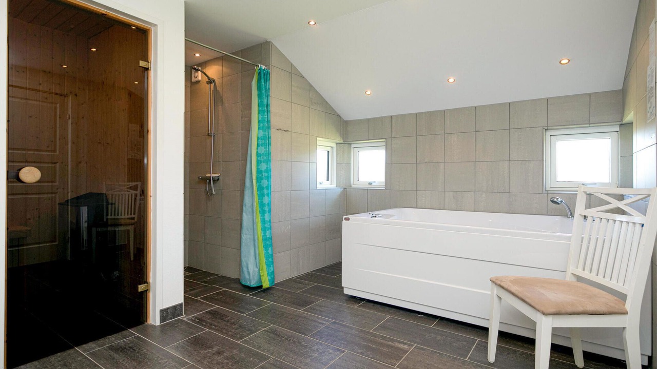 Photo of Others in Lokken