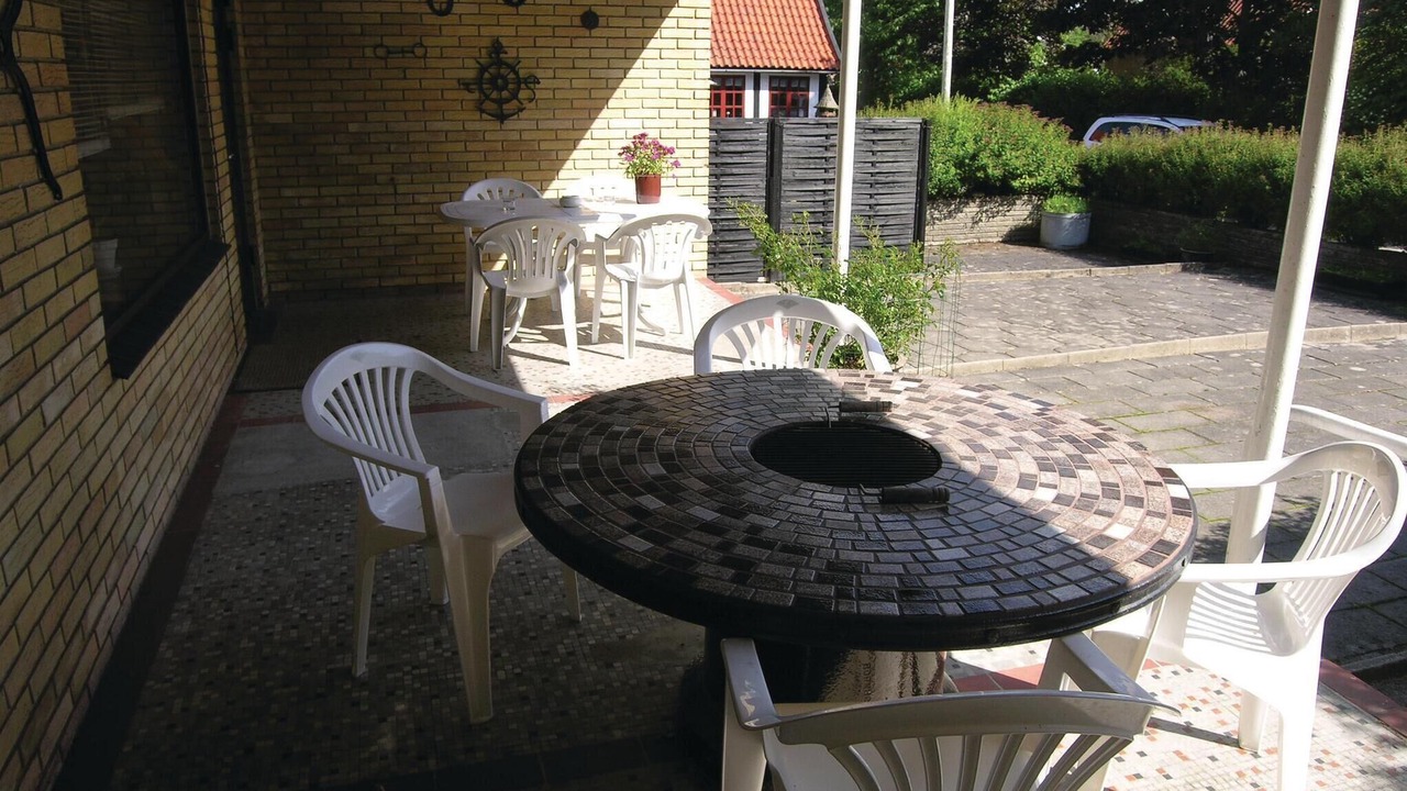 Photo of Others in Ronne