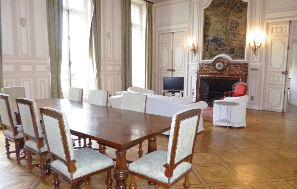 Photo of Livingroom in Ocquerre