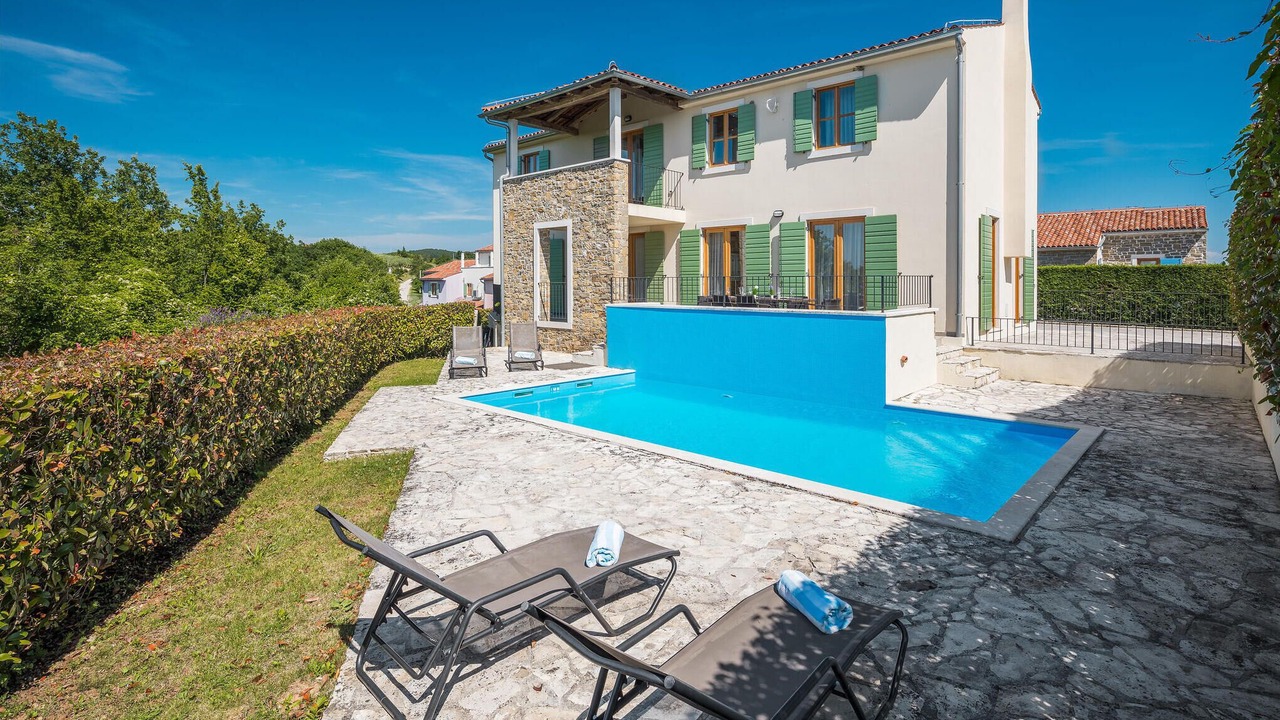 Photo of Outdoor in Baredine