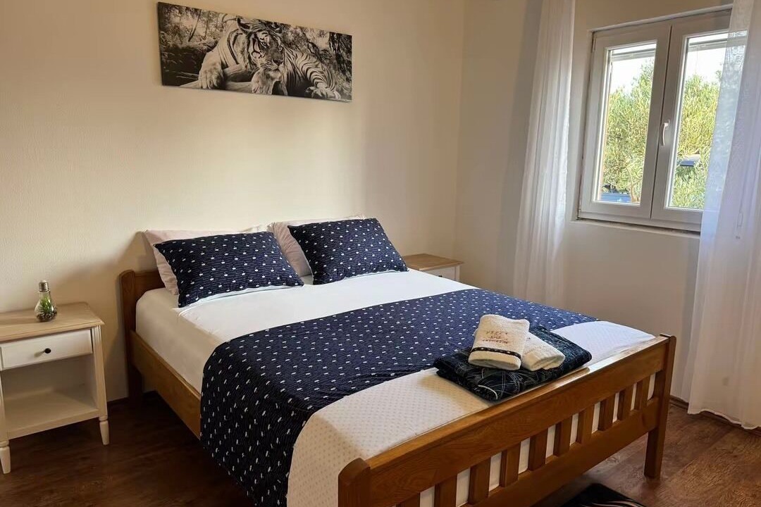 Photo of Bedroom in Tkon