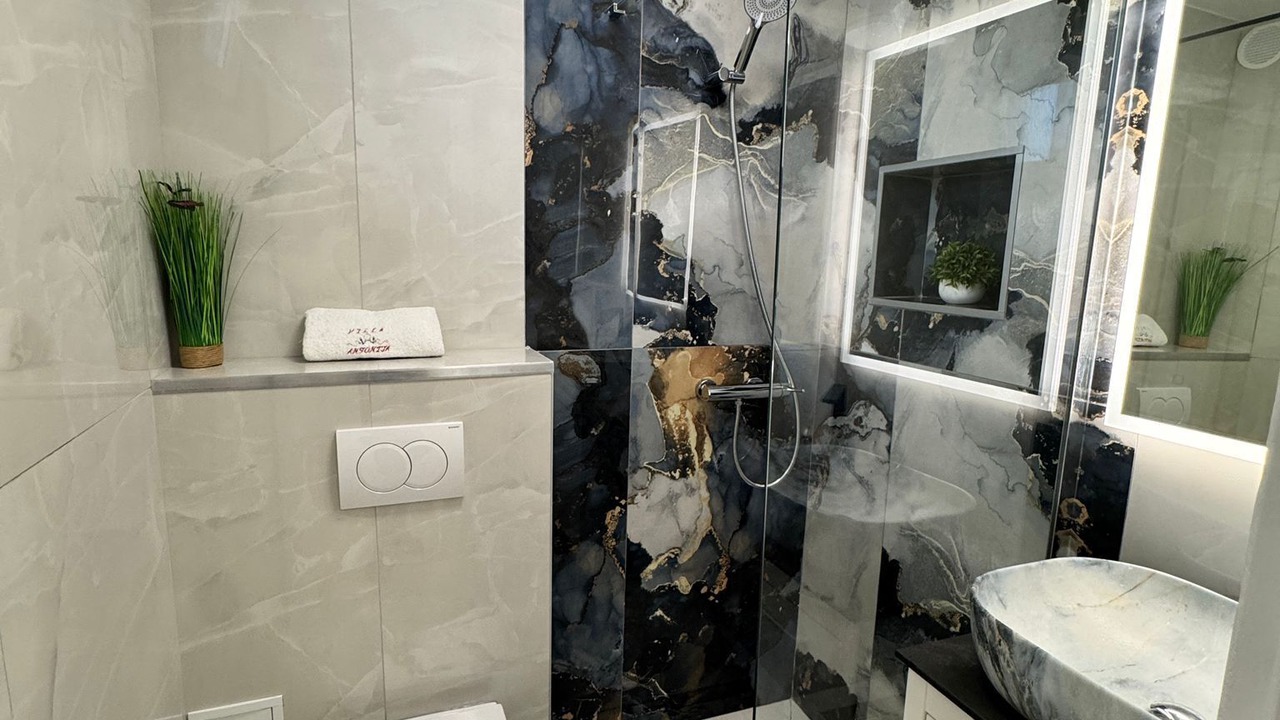 Photo of Bathroom in Tkon