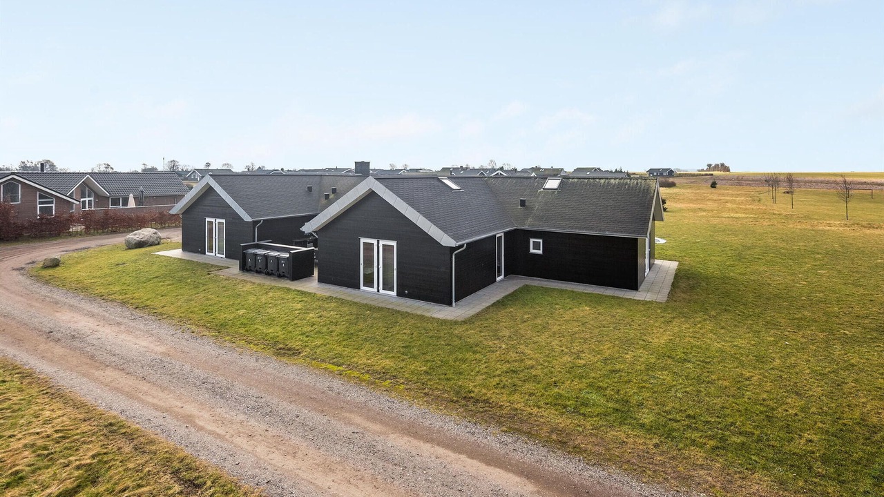 Photo of Others in Flovt Strand