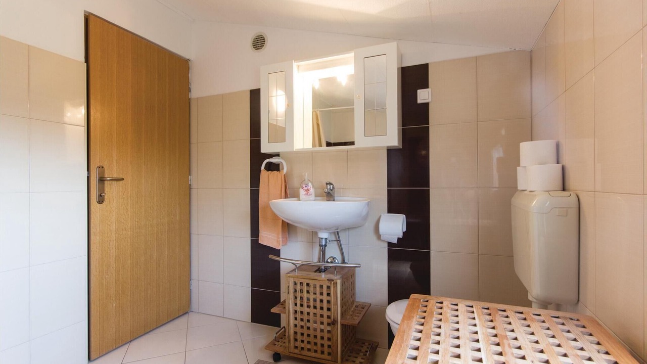 Photo of Bathroom in Skatari