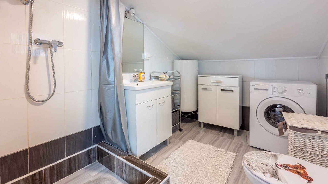 Photo of Bathroom in Grizane
