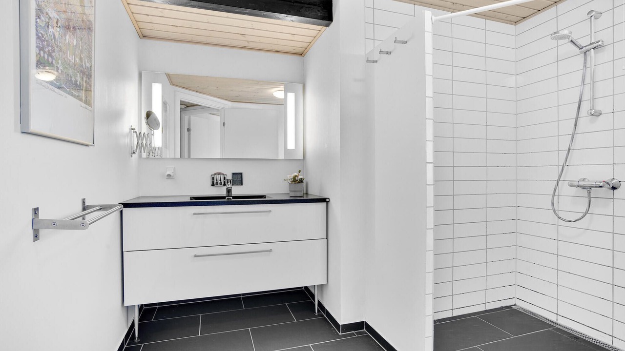 Photo of Bathroom in Lonstrup