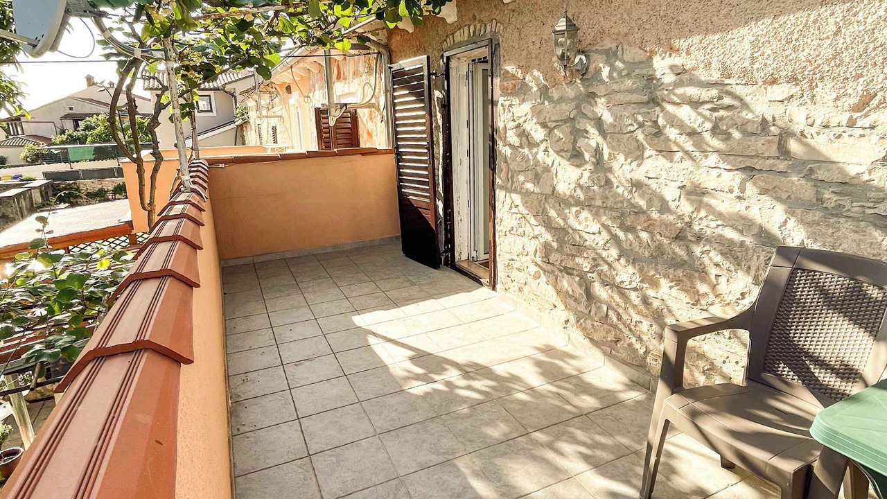 Photo of Patio Balcony in Mali Vareski