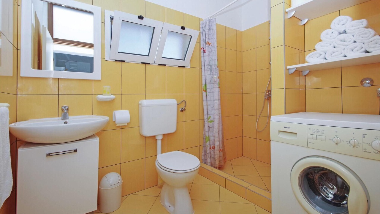 Photo of Bathroom in Sucuraj