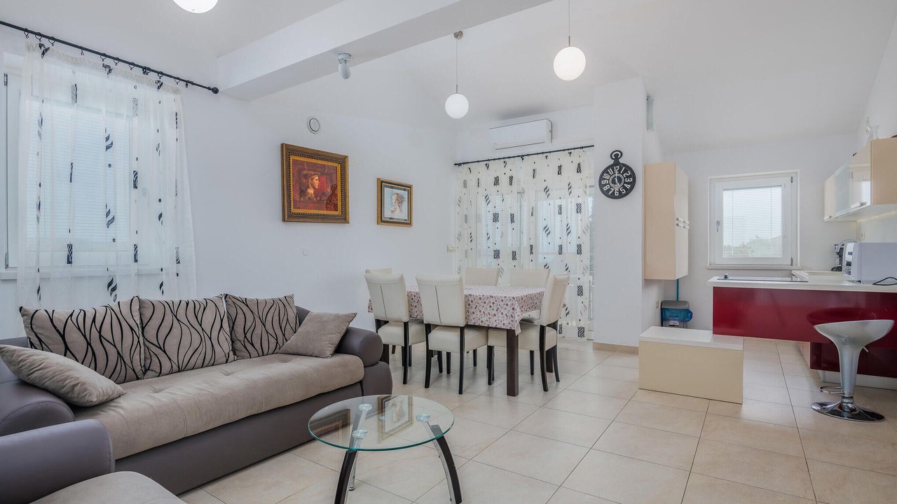 Photo of Bedroom in Salatic