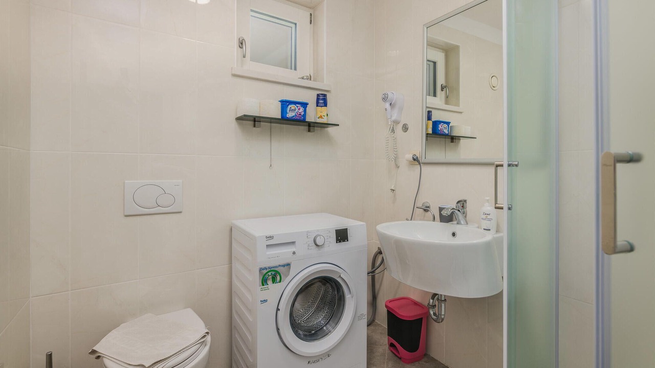 Photo of Bathroom in Salatic