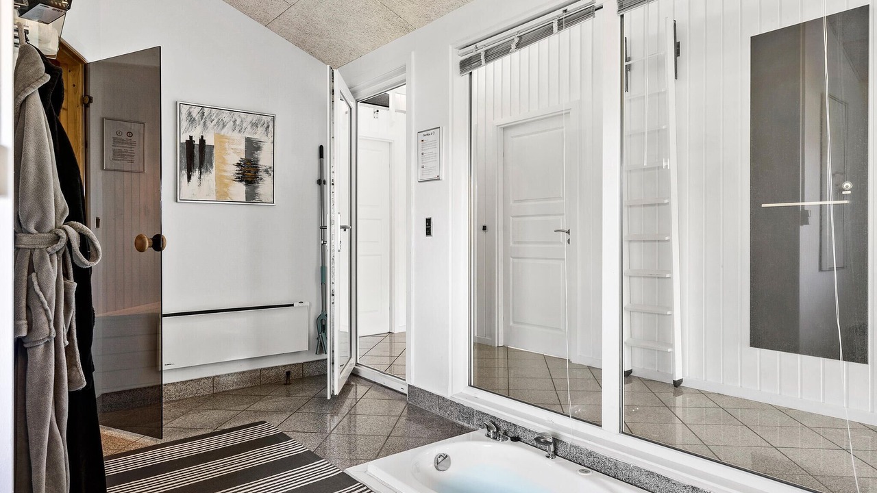 Photo of Bathroom in Hasmark Strand