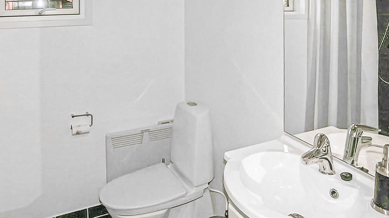 Photo of Bathroom in Skibby