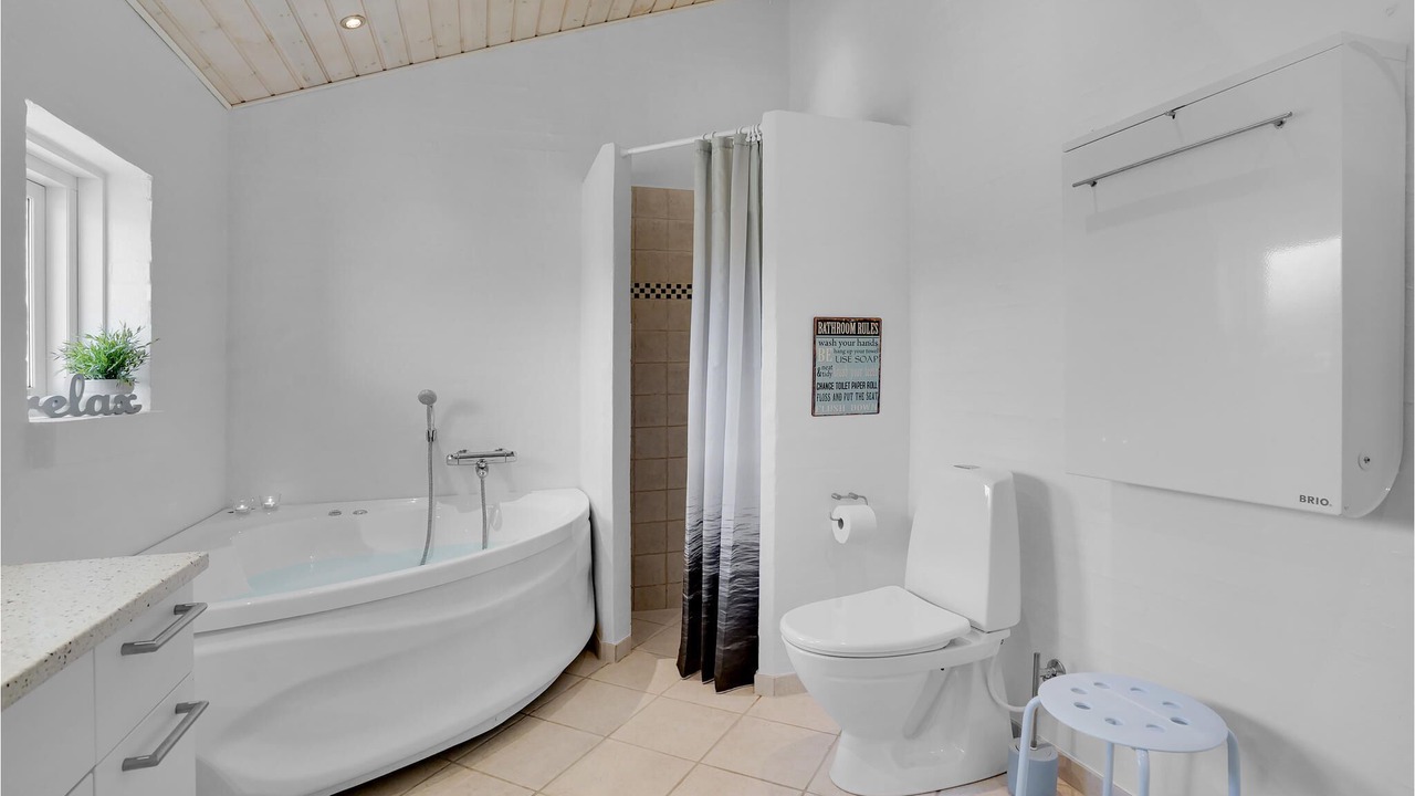 Photo of Bathroom in Krejbjerg