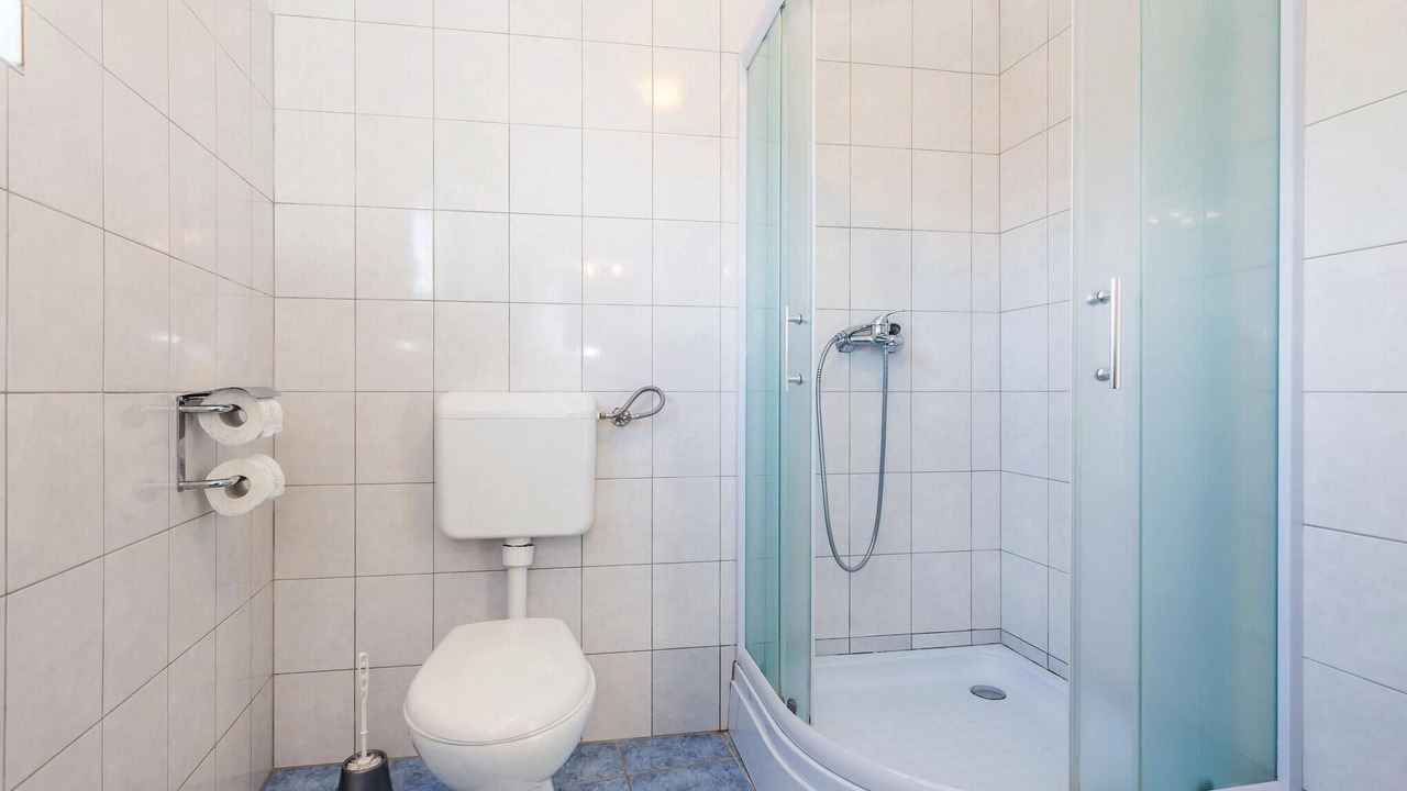Photo of Bathroom in Pobri