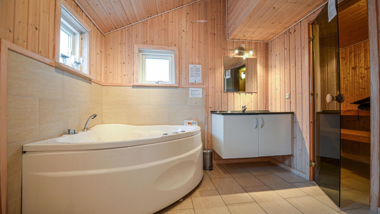 Photo of Bathroom in Knebel