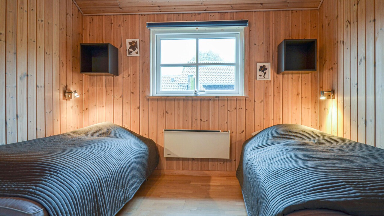 Photo of Others in Knebel