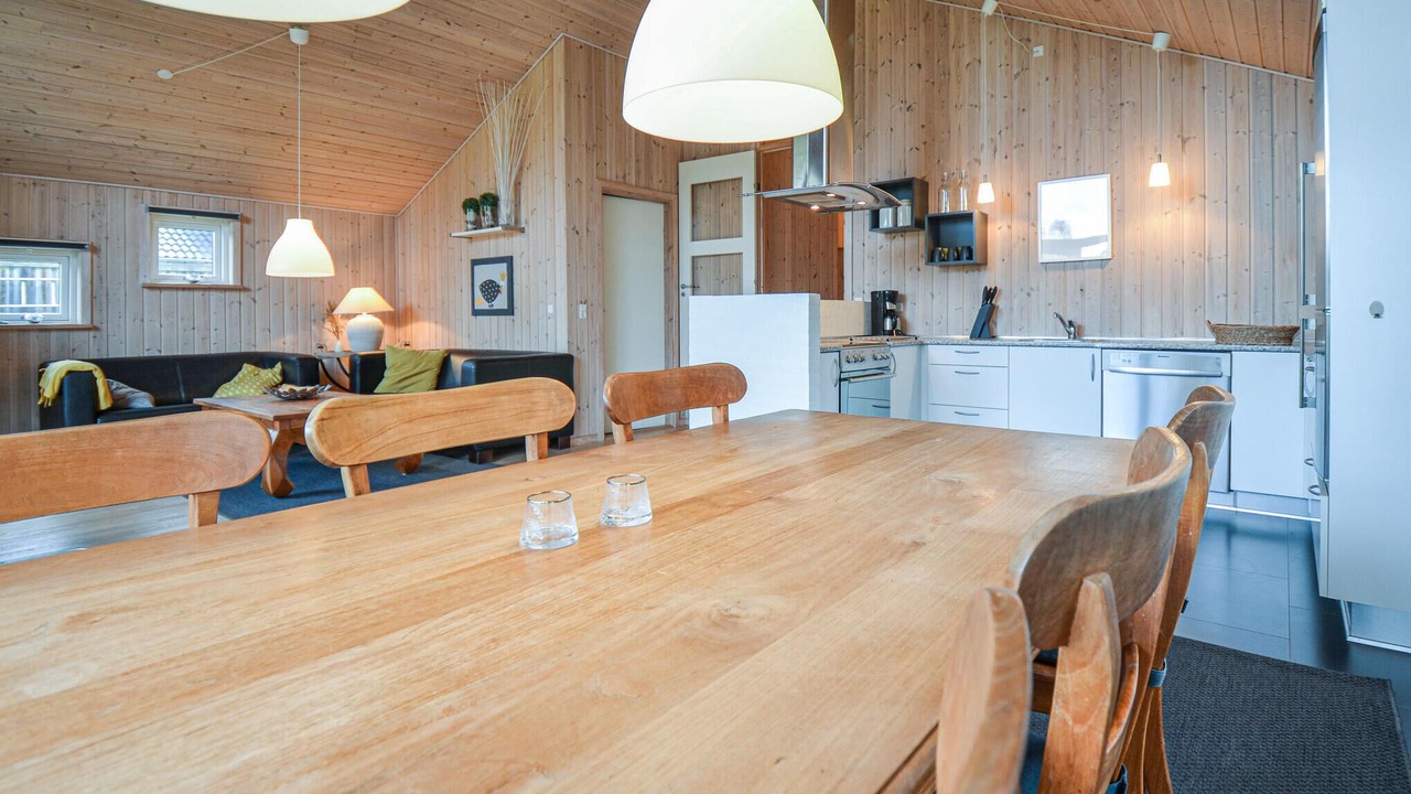 Photo of Others in Knebel