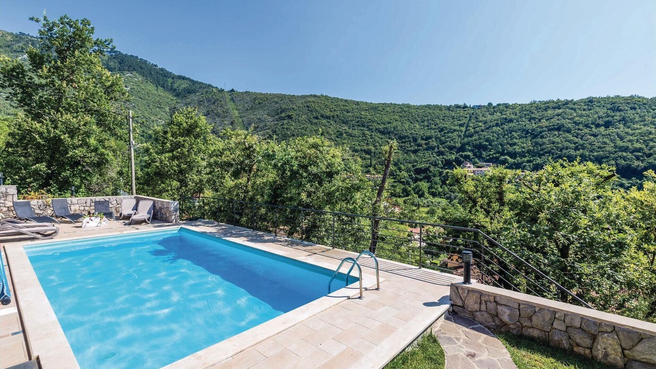 Photo of Outdoor in Sucici