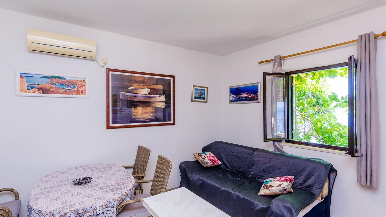 Photo of Bedroom in Slano