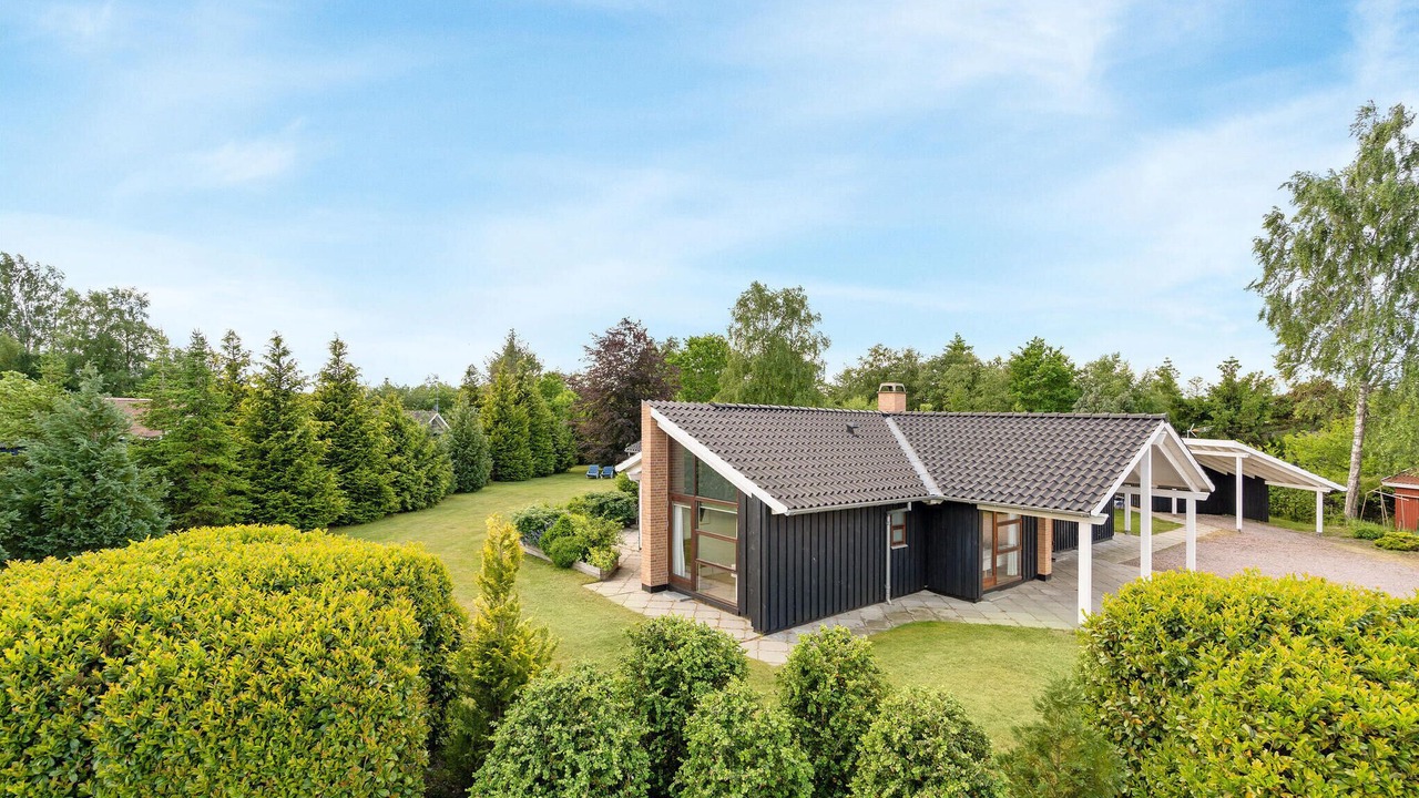 Photo of Others in Bøtø By