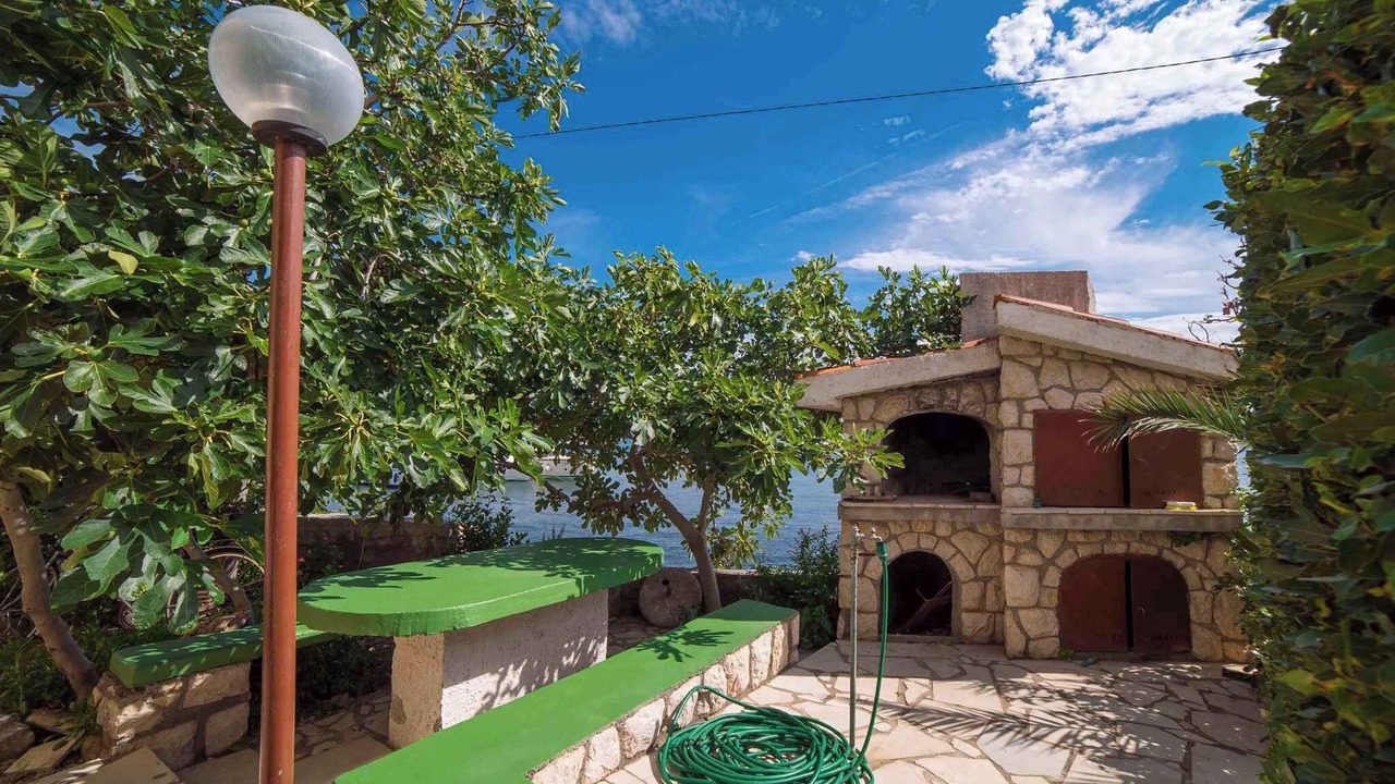 Photo of Patio Balcony in Barbat na Rabu