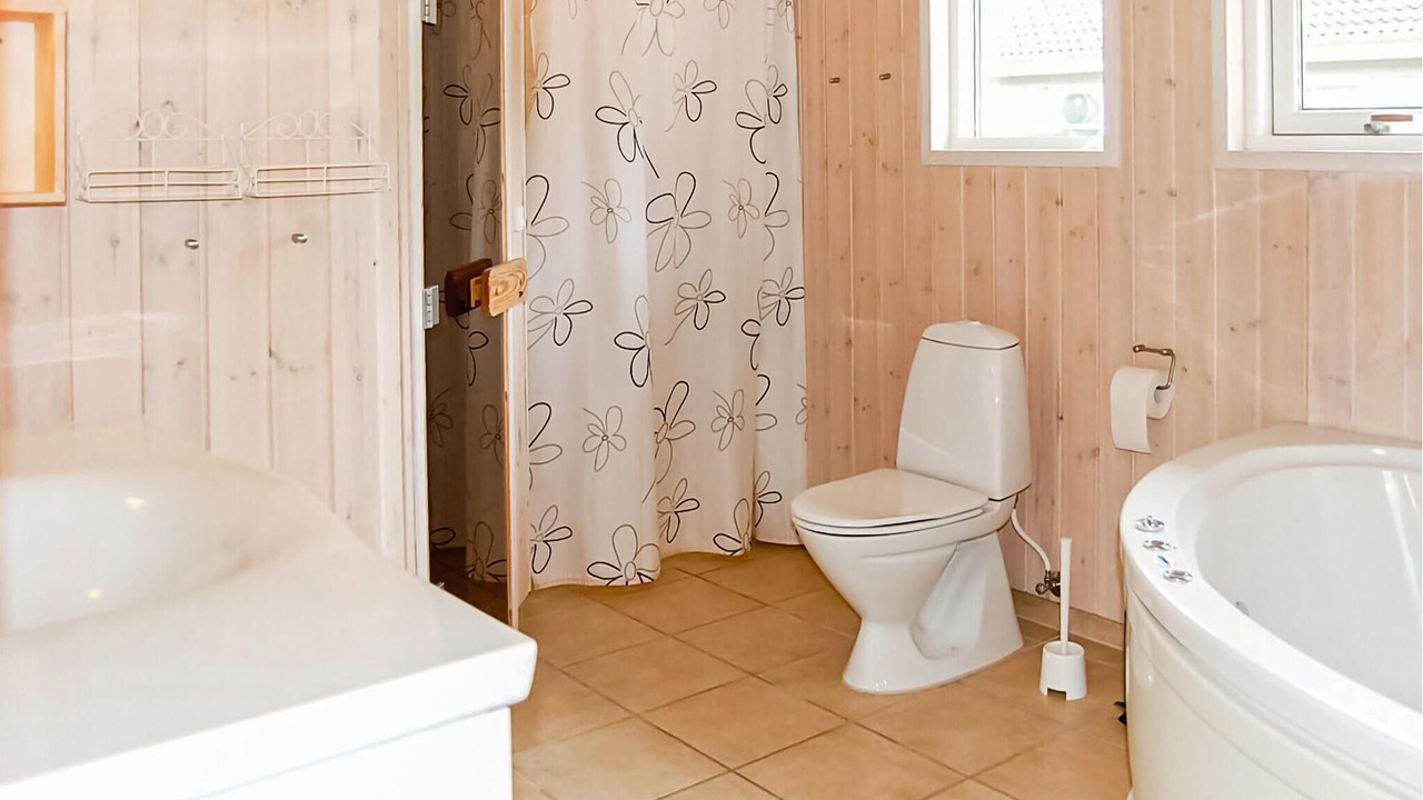Photo of Bathroom in Aabenraa