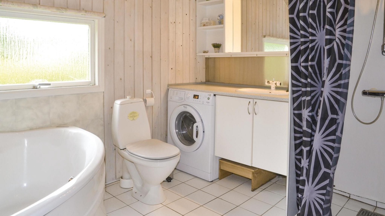 Photo of Bathroom in Jegum