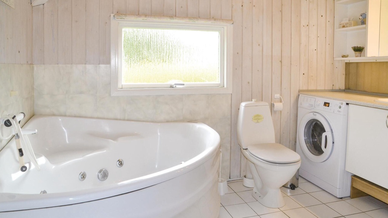 Photo of Bathroom in Jegum