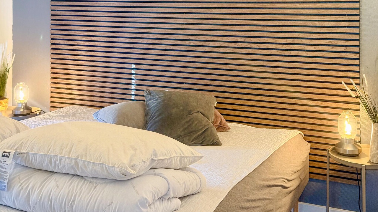 Photo of Others in Hou