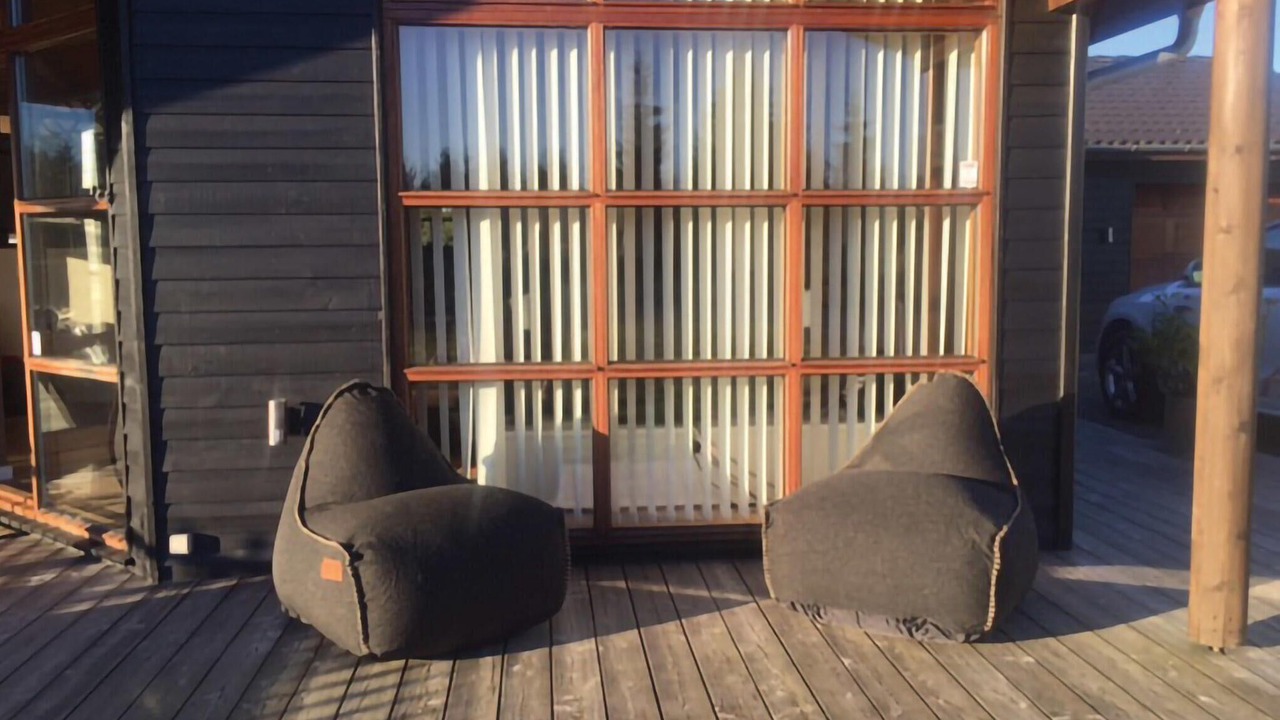 Photo of Others in Hou