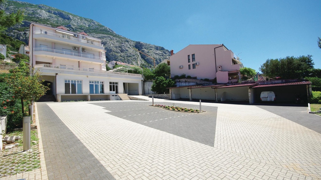 Photo of Others in Makarska
