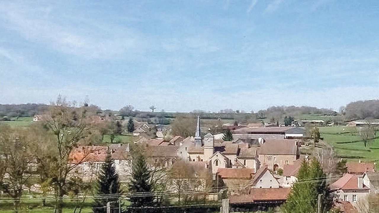 Photo of Others in Molinot