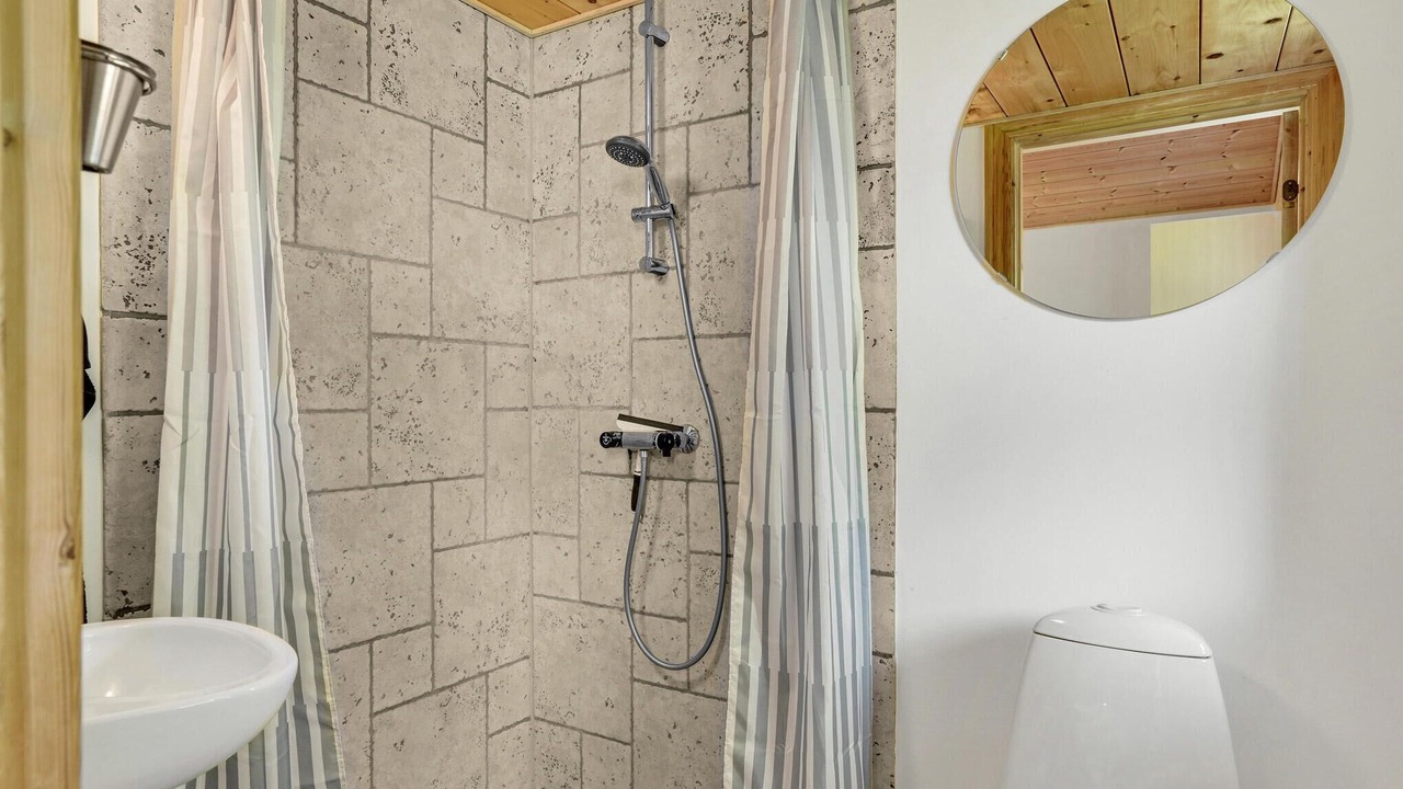 Photo of Bathroom in Helberskov Strand