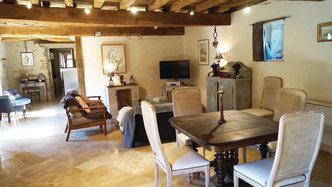 Photo of Bedroom in Ruffey-les-Beaune