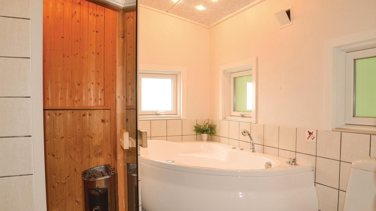 Photo of Bathroom in Ansager