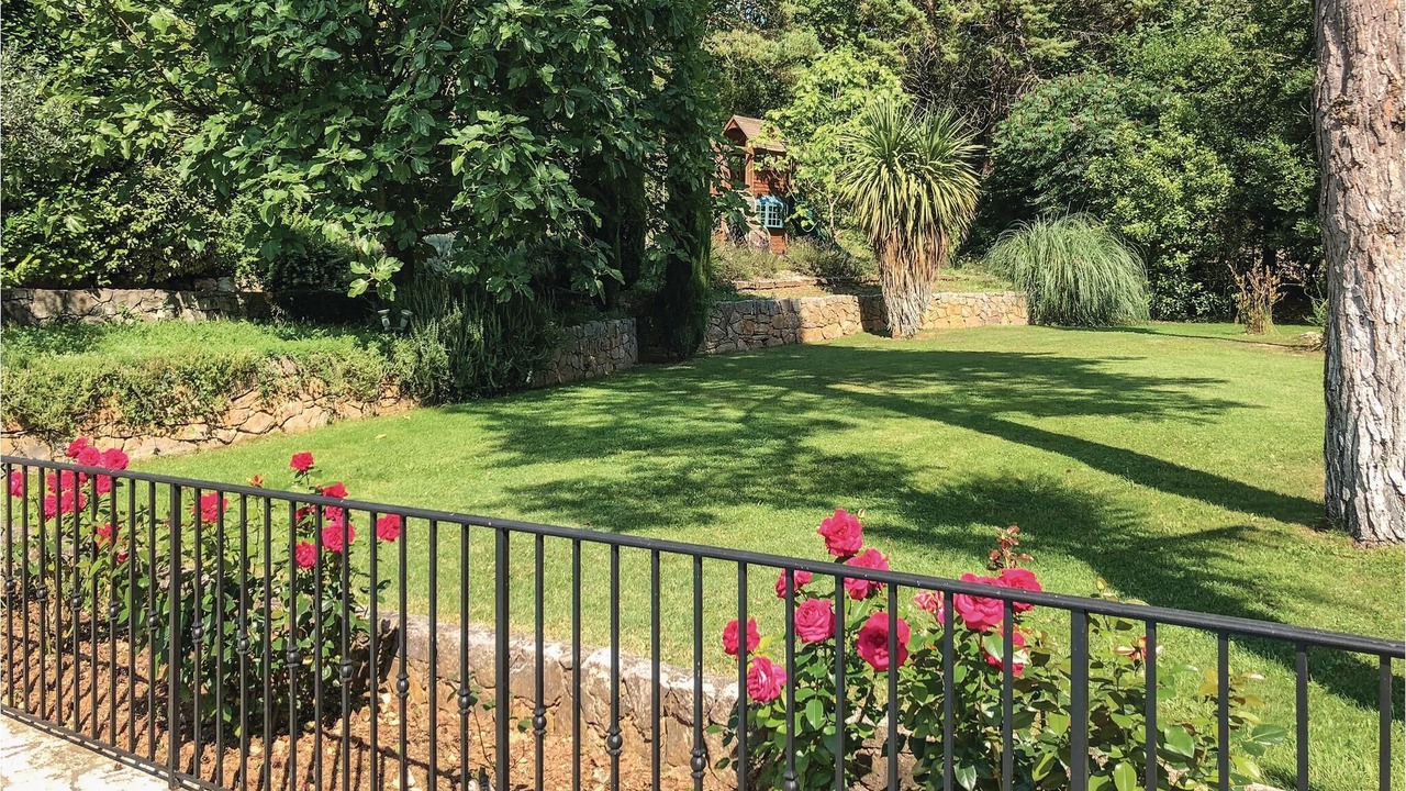 Photo of Others in Callian