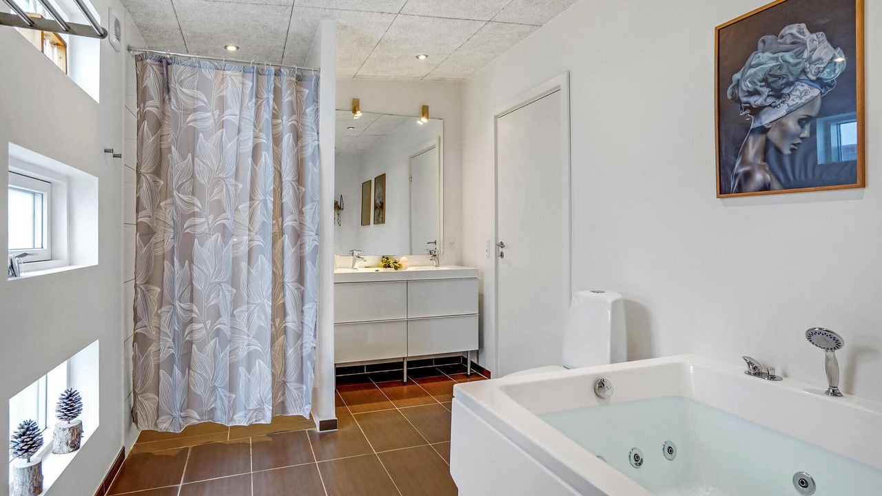 Photo of Bathroom in Fynshav