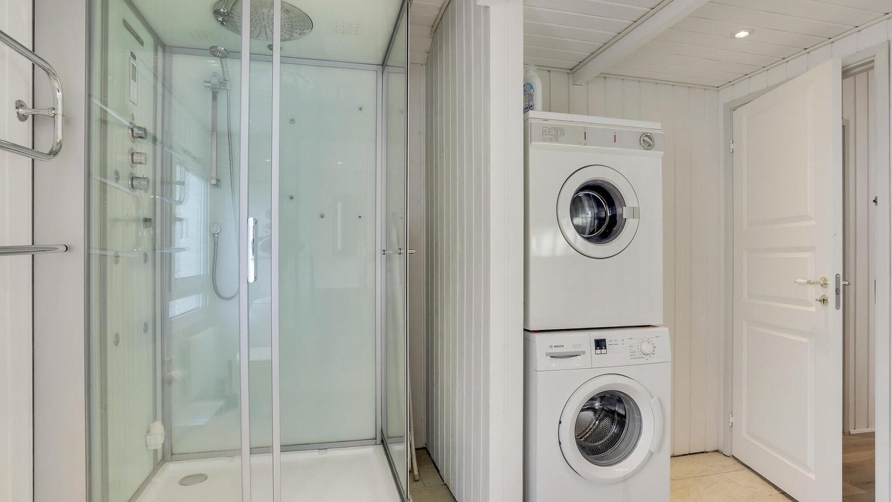 Photo of Bathroom in Strandby