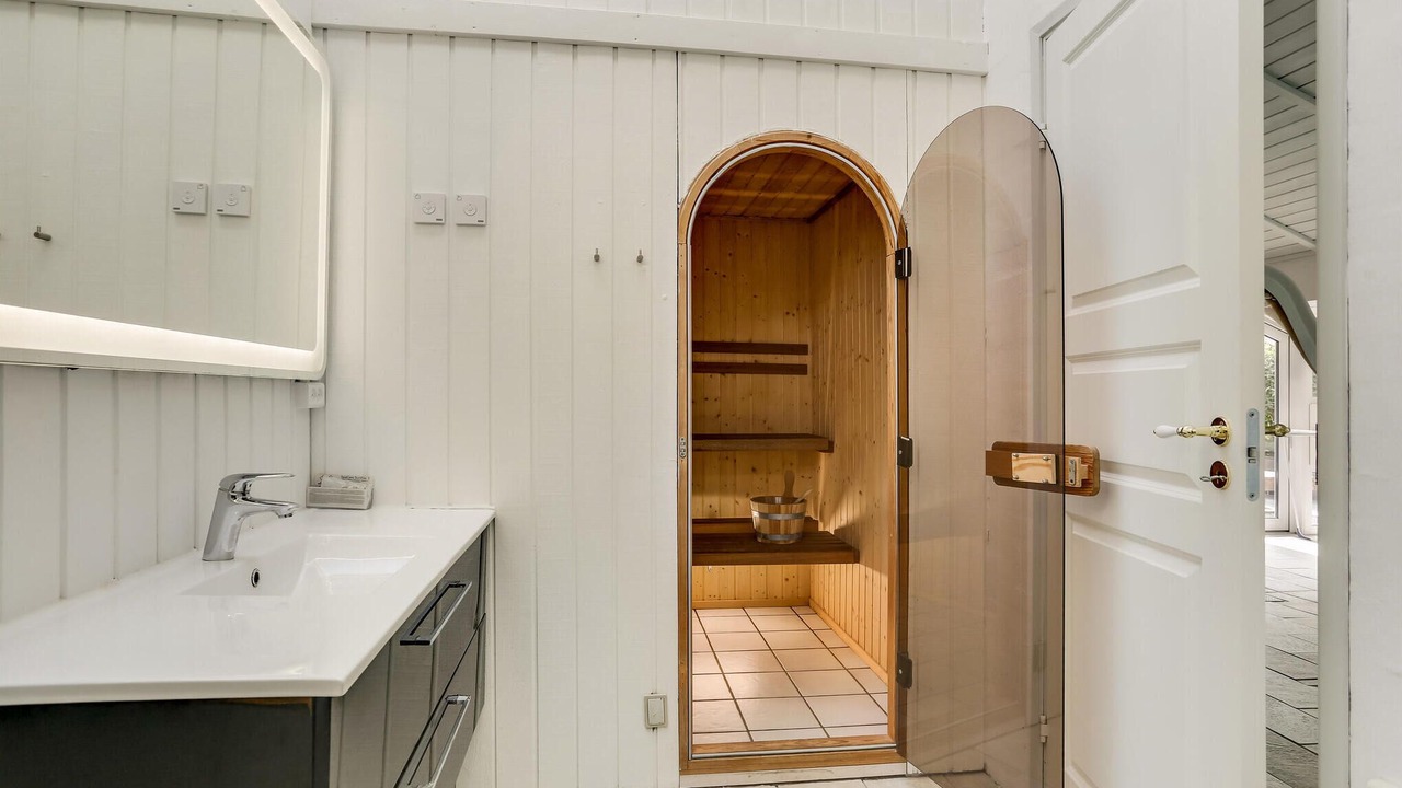Photo of Bathroom in Strandby