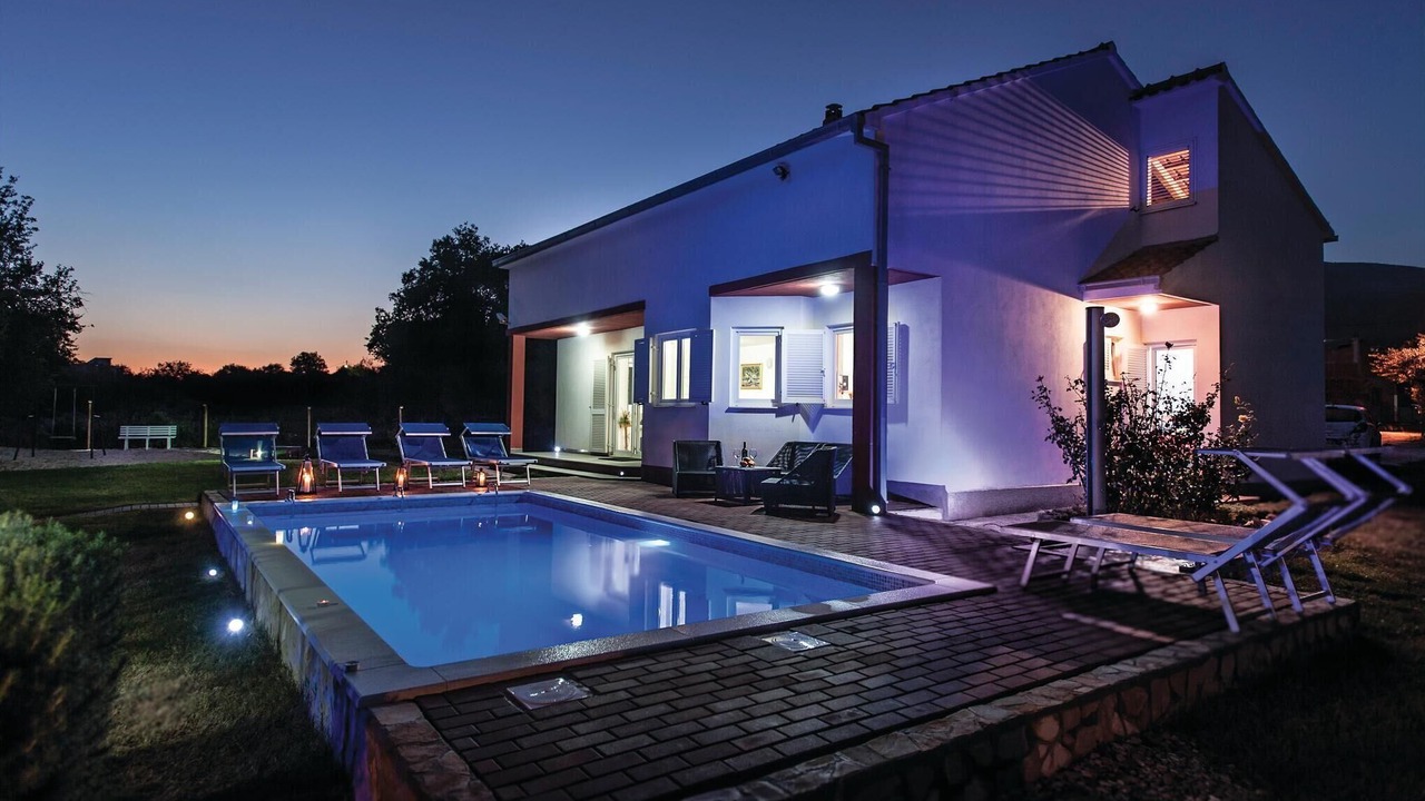 Photo of Outdoor in Rudine