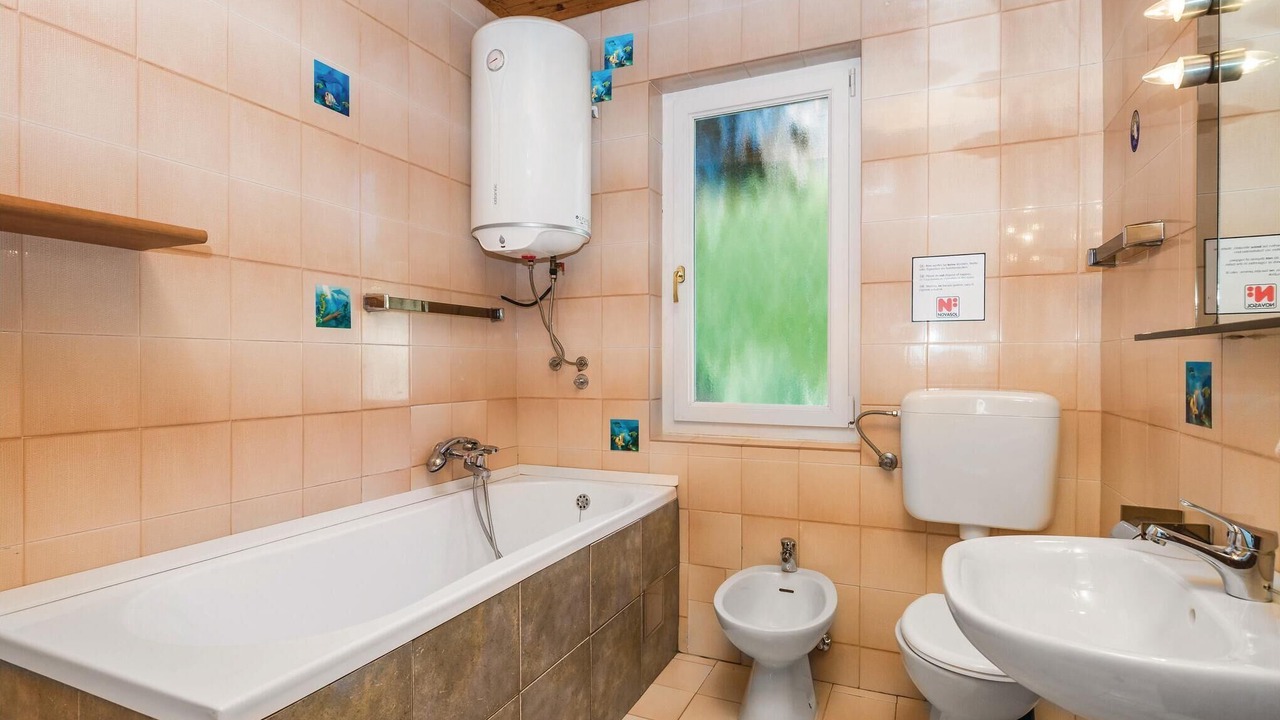 Photo of Bathroom in Opric