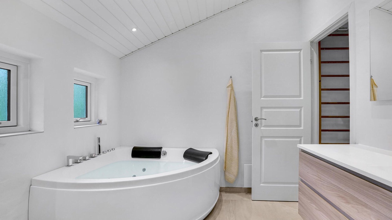 Photo of Bathroom in Lonstrup