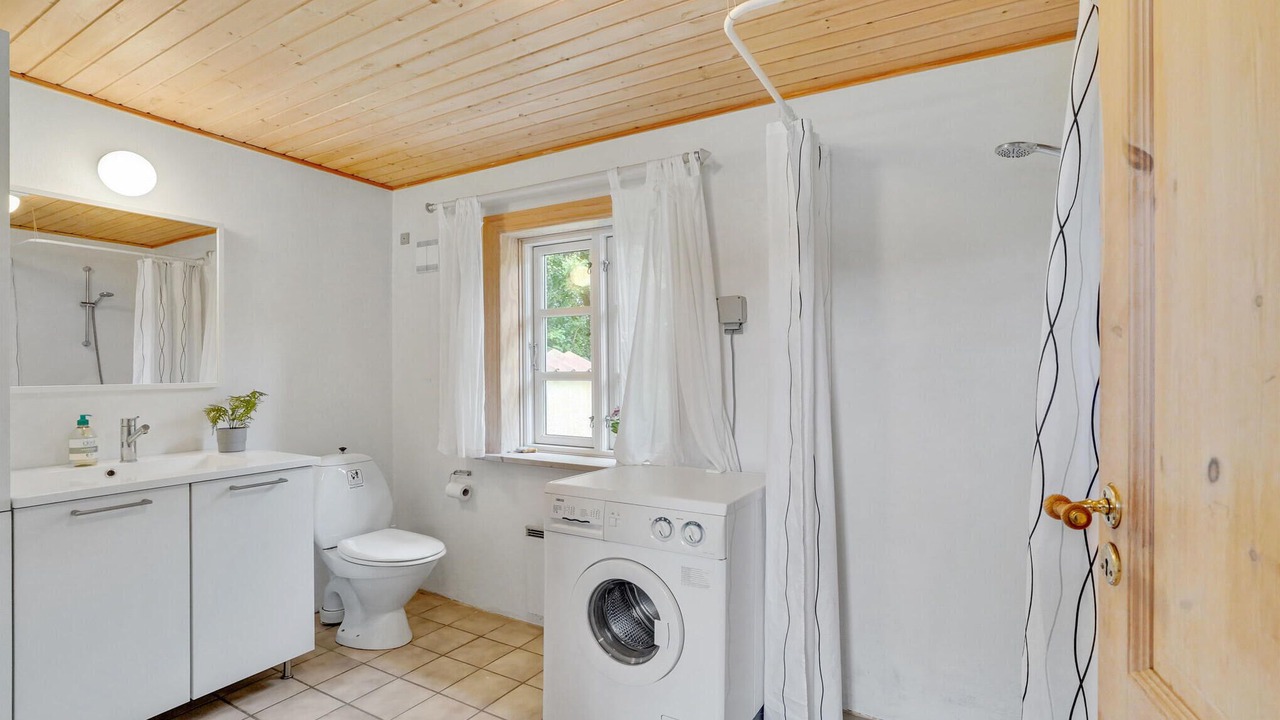 Photo of Bathroom in Nykobing Mors