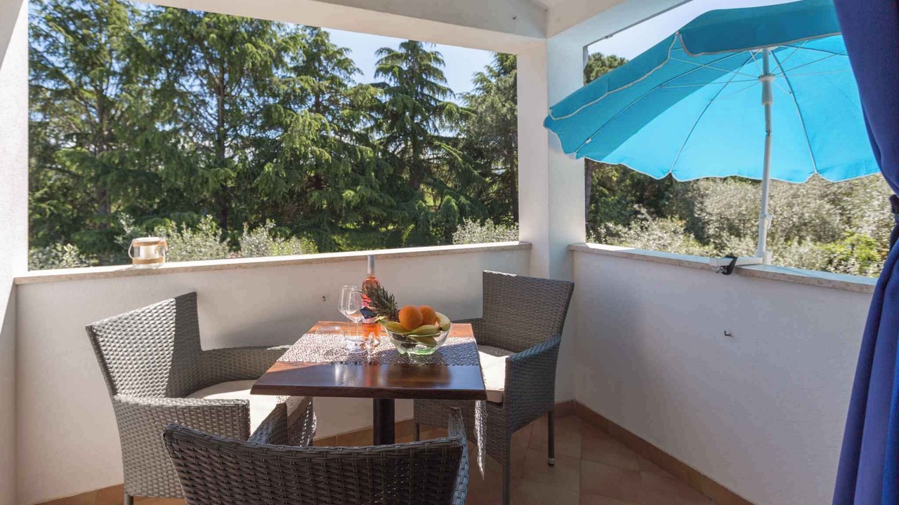 Photo of Outdoor in Spadici