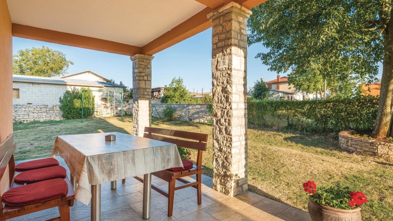 Photo of Patio Balcony in Grandici