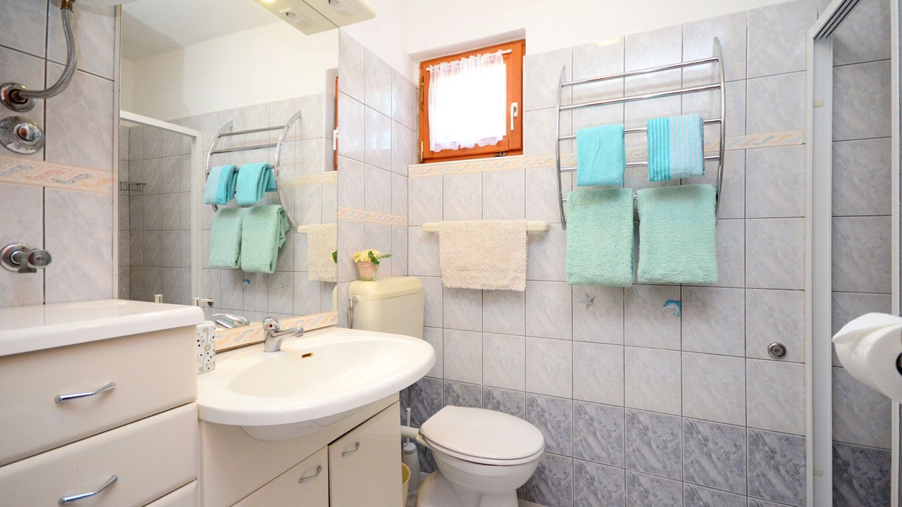 Photo of Bathroom in Ravni