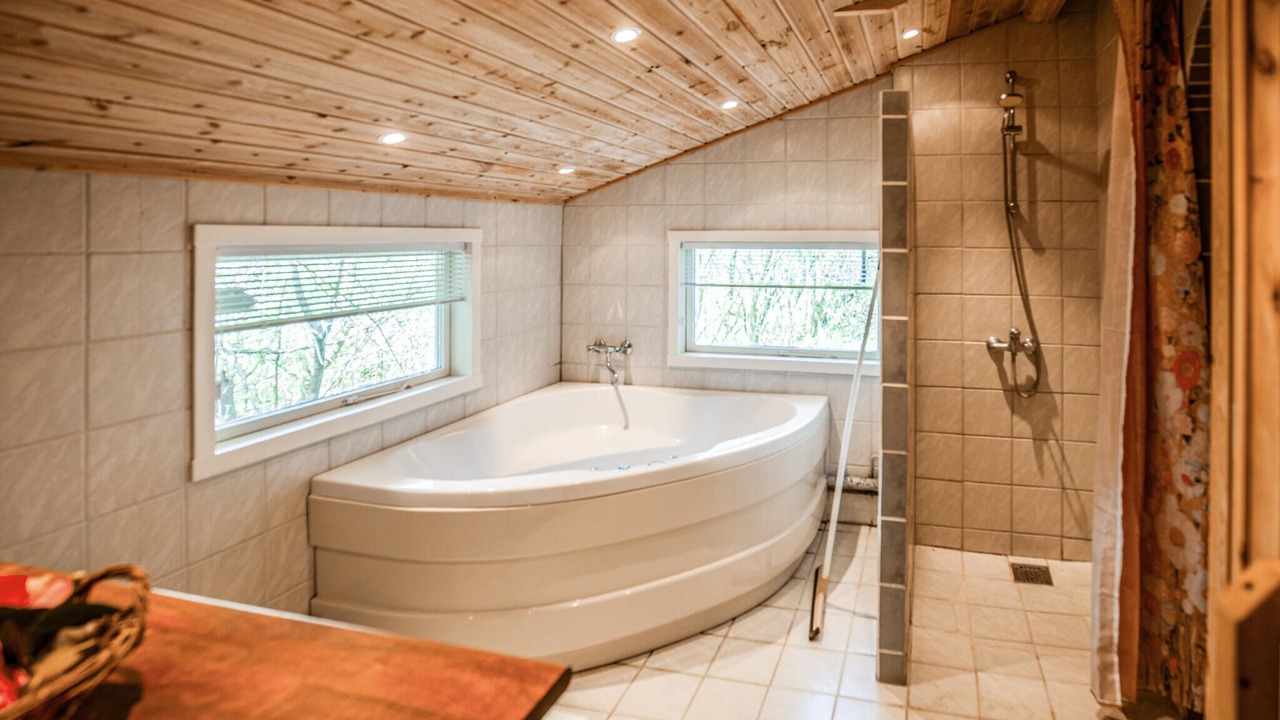 Photo of Bathroom in Trend