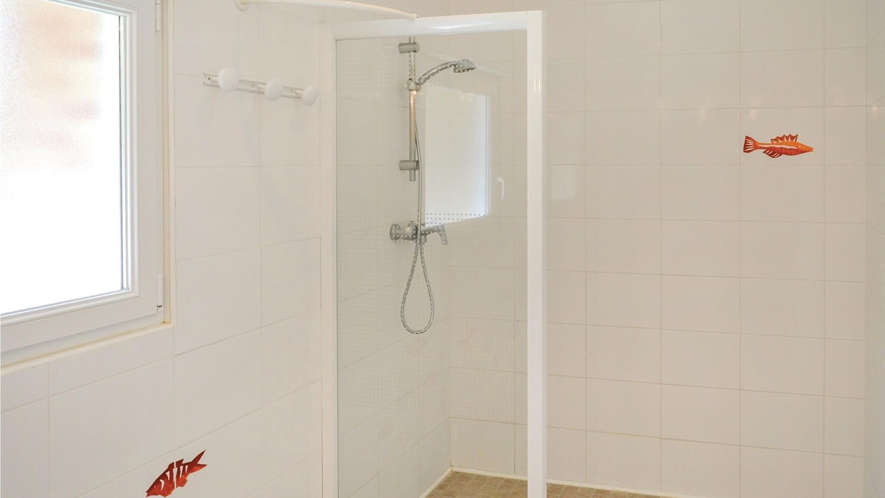 Photo of Bathroom in Roisel