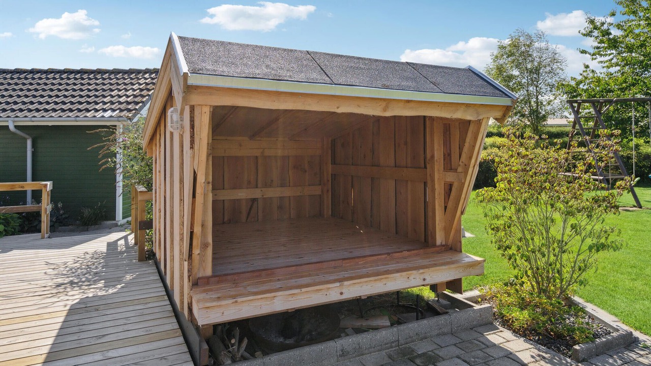 Photo of Others in Næs