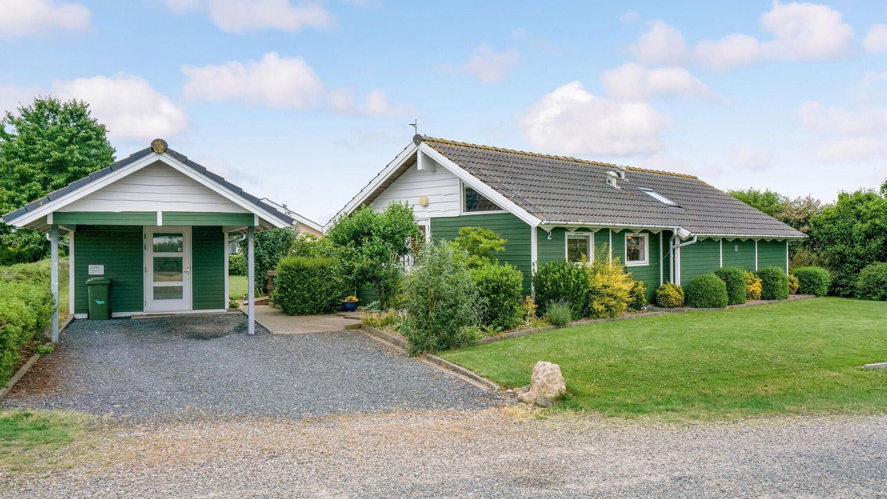 Photo of Others in Næs